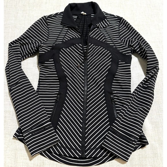 lululemon athletica Jackets & Blazers - Lululemon Athletica Women’s Zip Up Jacket Stripe Size 6
